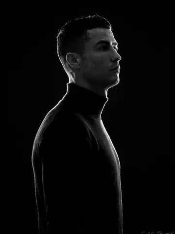 Profile / Avatar - Monochromatic Rim Light Silhouette Portrait