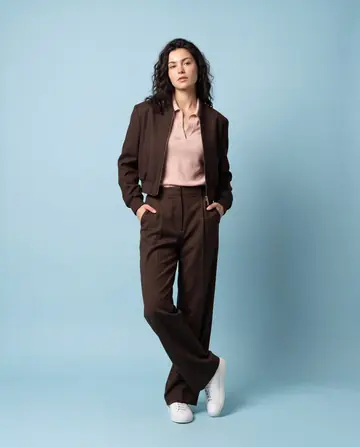 Product Marketing - Luxury Fashion Editorial Studio Shoot